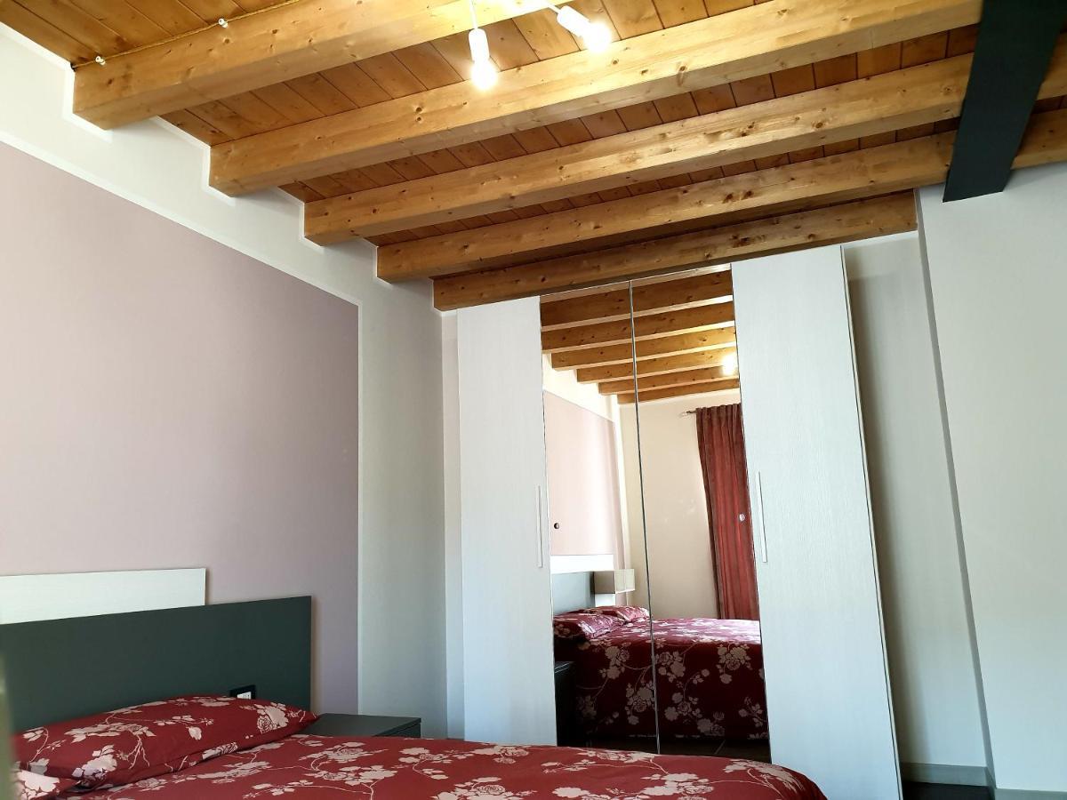 Dimora Rosso San Zeno - Wifi Veloce E Adatto Per Famiglie Verona Eksteriør billede