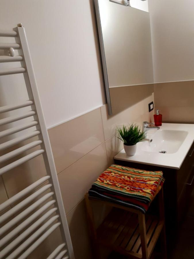 Dimora Rosso San Zeno - Wifi Veloce E Adatto Per Famiglie Verona Eksteriør billede