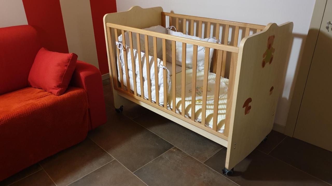 Dimora Rosso San Zeno - Wifi Veloce E Adatto Per Famiglie Verona Eksteriør billede