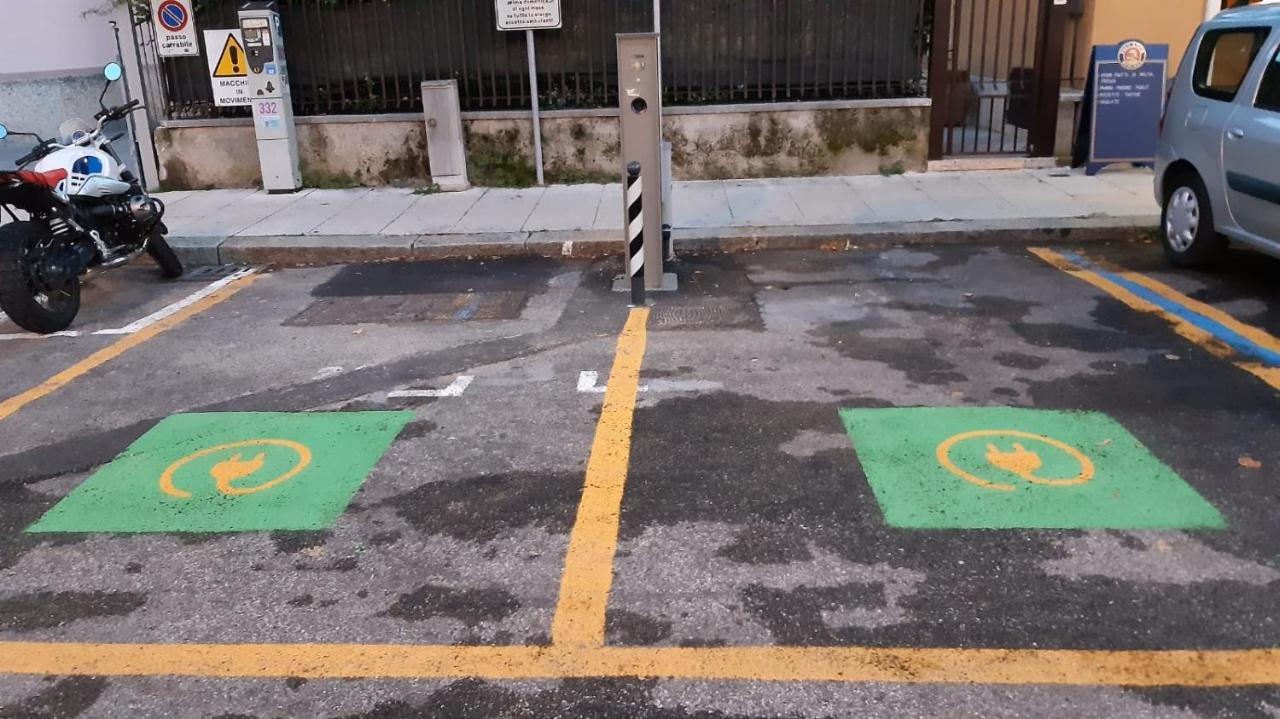 Dimora Rosso San Zeno - Wifi Veloce E Adatto Per Famiglie Verona Eksteriør billede
